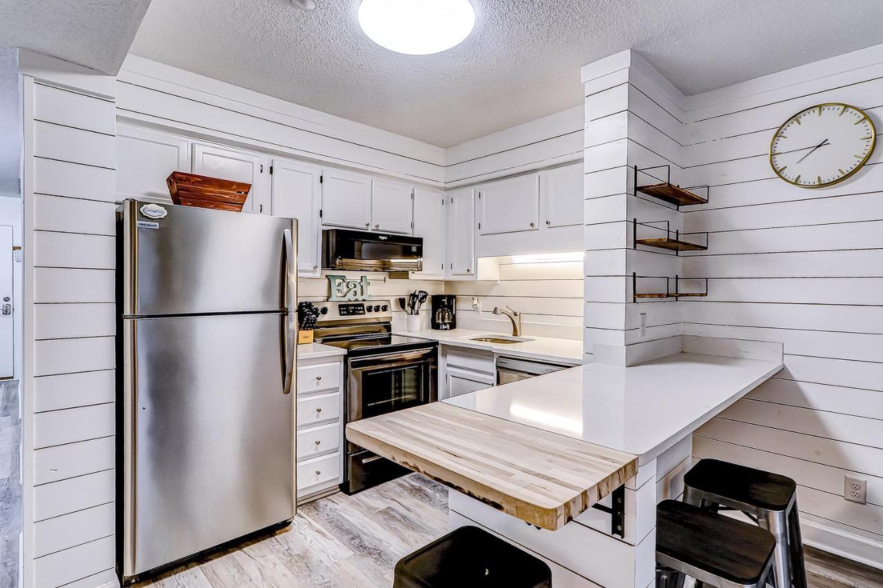 Carolina Club, Unit 126 Apartamento
